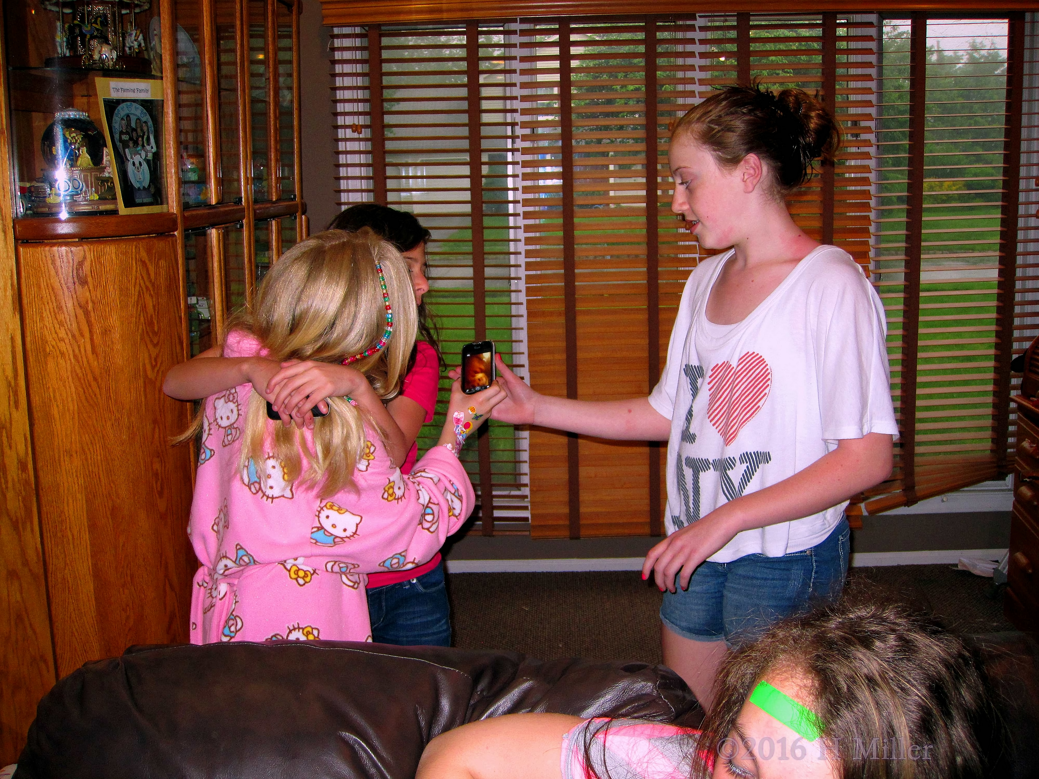Hanging Out During The Home Kids Spa Party Hanging Out During The Home Kids Spa Party