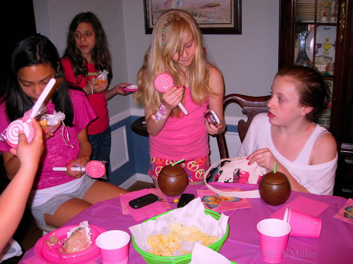 Cute Lollipop Spa Birthday Gift Bags 1200px~46~.jpg Kayla Enjoys Having A Creamy Birthday Cupcake. 