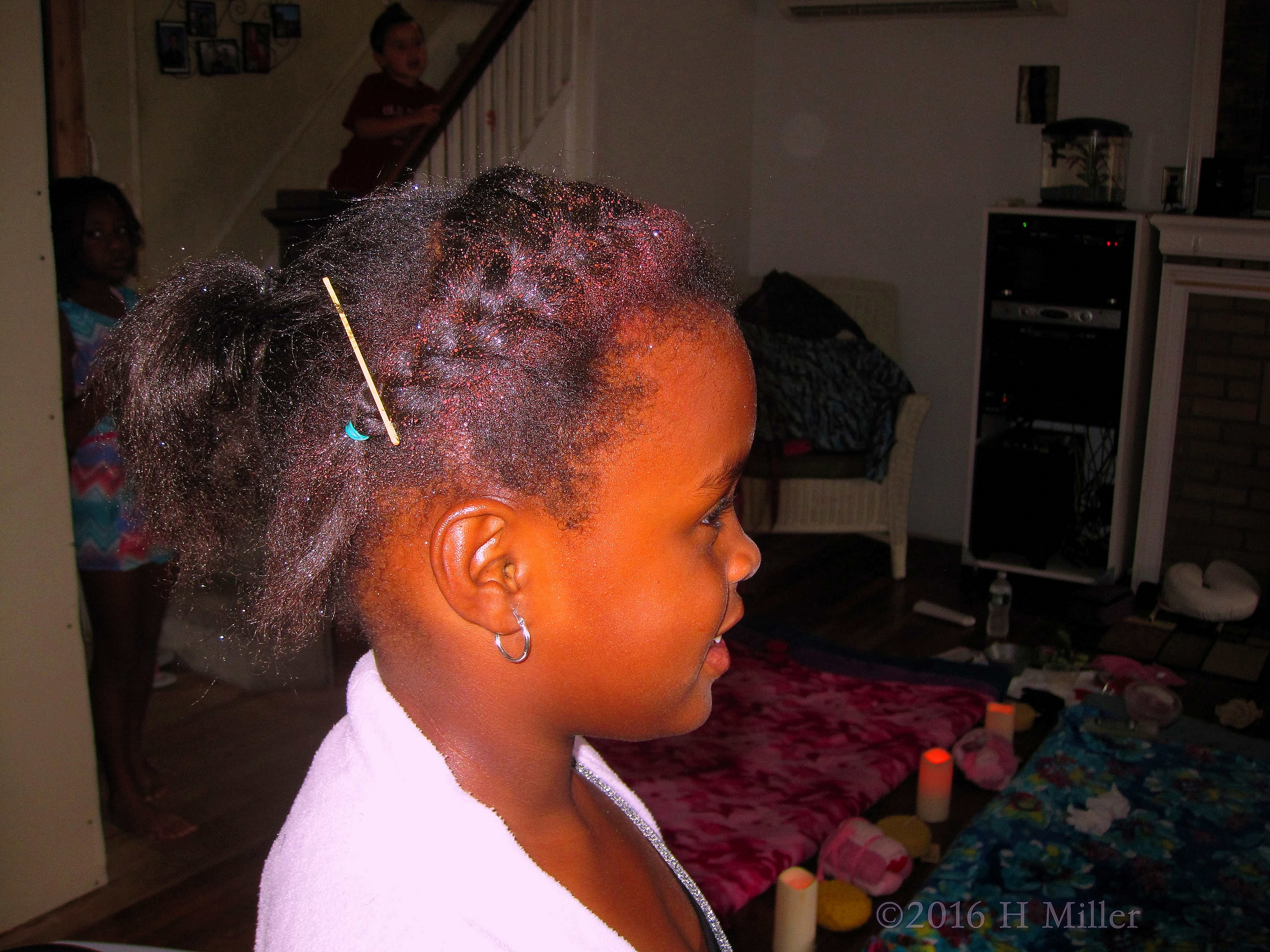 The Side Braid With Hair Chalk Looks Just Perfect For This Girls Hairstyle. The Side Braid With Hair Chalk Looks Just Perfect For This Girls Hairstyle.