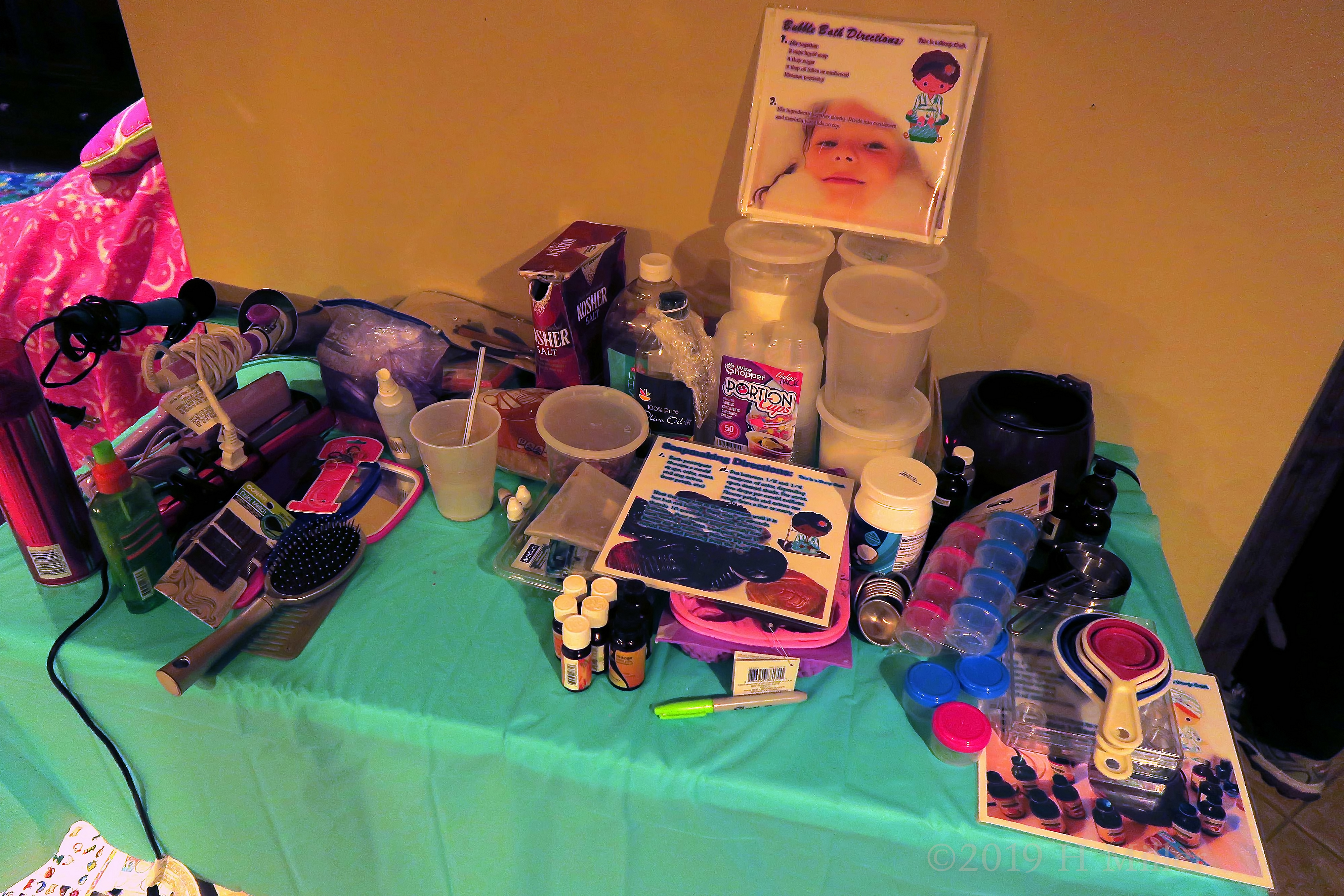 Amazing Kids Hair Salon Station At The Girls Spa Party 4