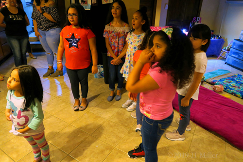 A Group Of Girls At The Girls Spa Party A Group Of Girls At The Girls Spa Party