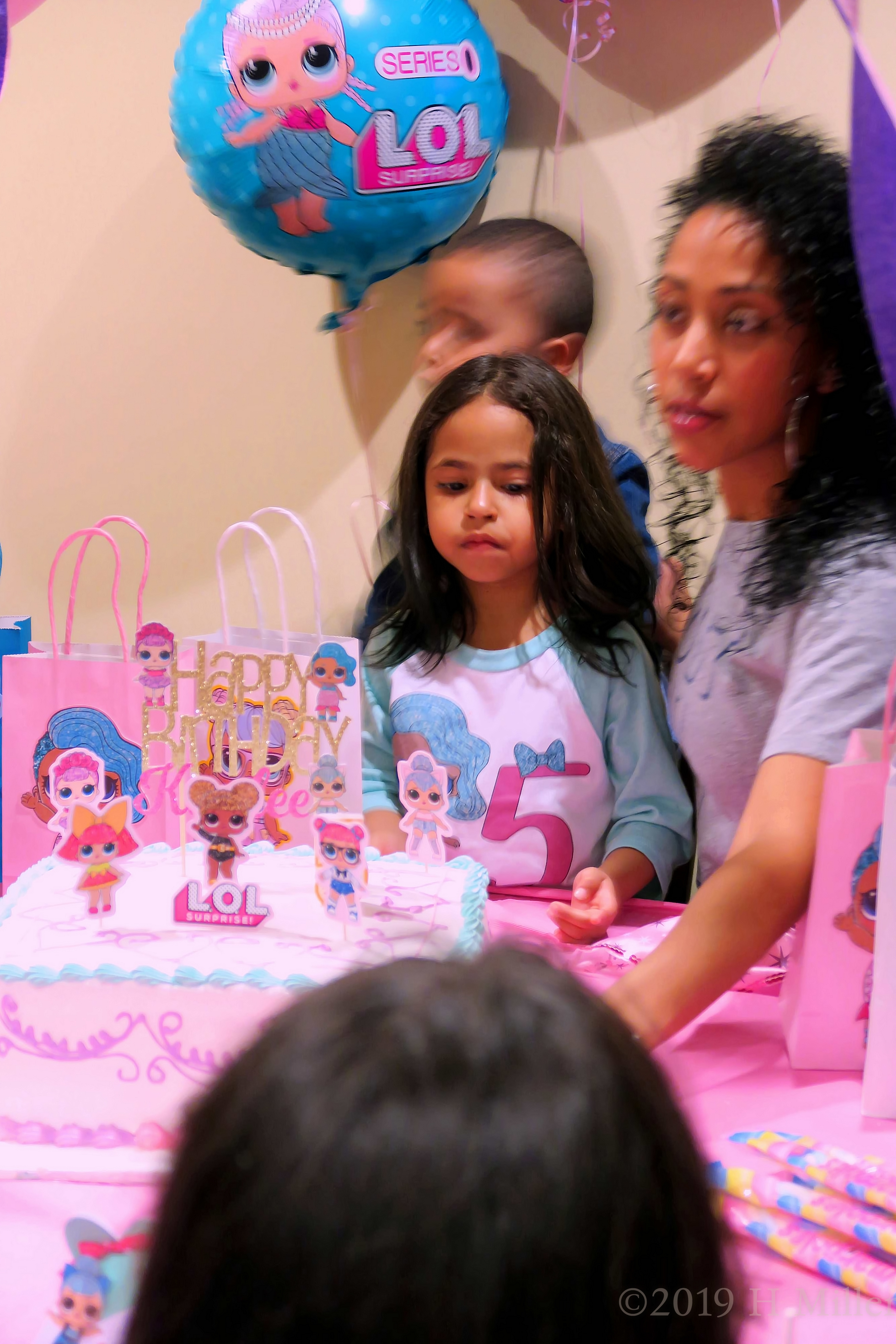 Everyone's About To Cut The Cut The Cake At Kaylee's Birthday Party 4 Everyone's About To Cut The Cut The Cake At Kaylee's Birthday Party 4