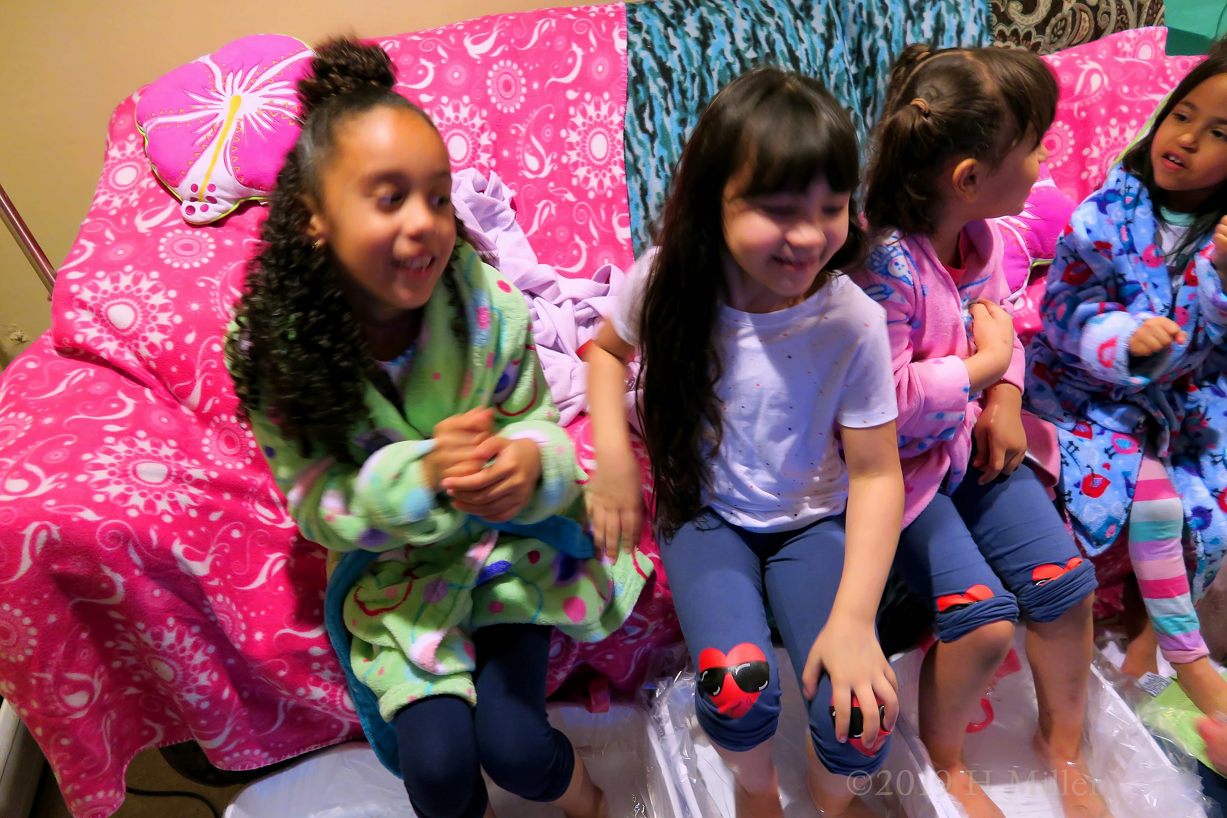 Girls Seems To Be Thrilled For The Spa Birthday Party Girls Seems To Be Thrilled For The Spa Birthday Party