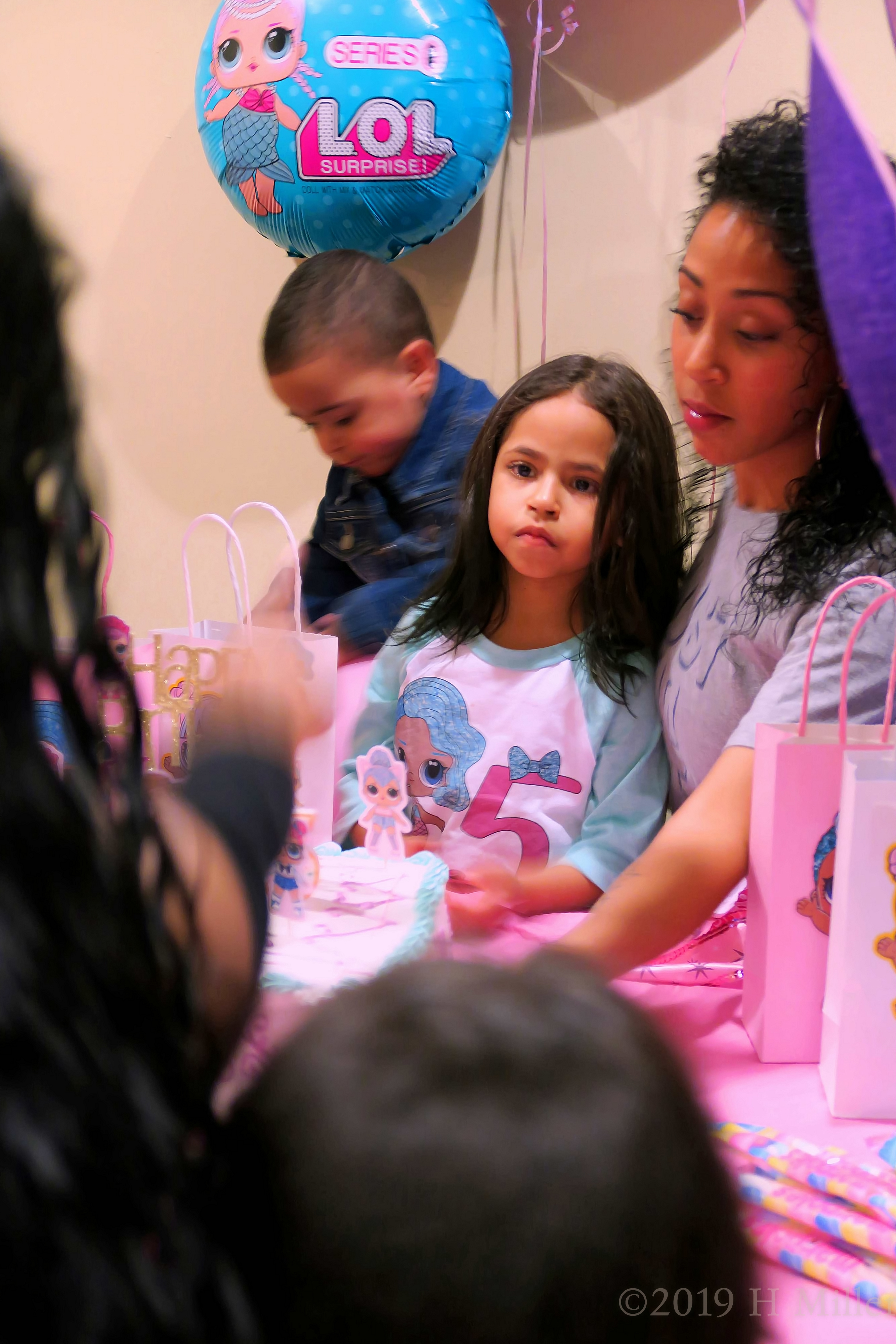 Party Guest's Mother Checking Everything To Cut The Cake 4 Party Guest's Mother Checking Everything To Cut The Cake 4
