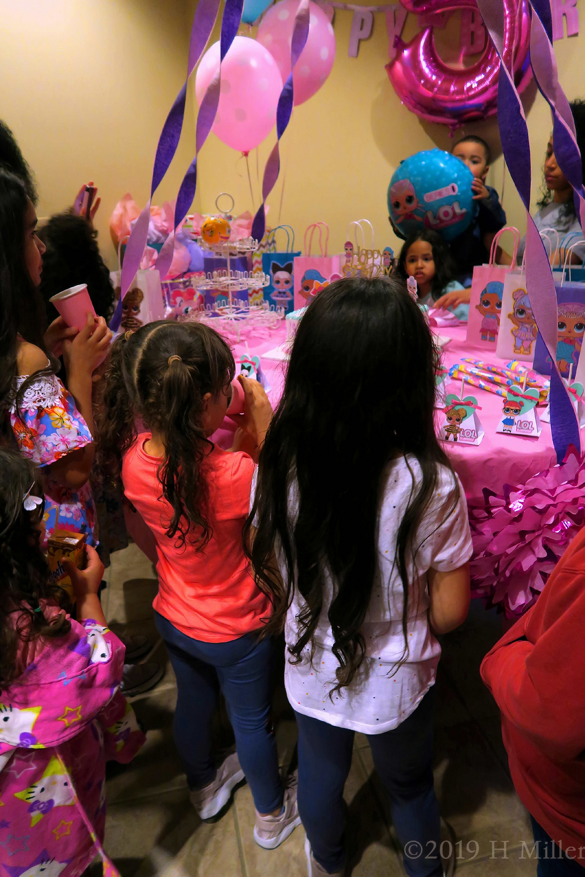 Everyone Waiting For The Birthday Girl To Cut The Cake Everyone Waiting For The Birthday Girl To Cut The Cake