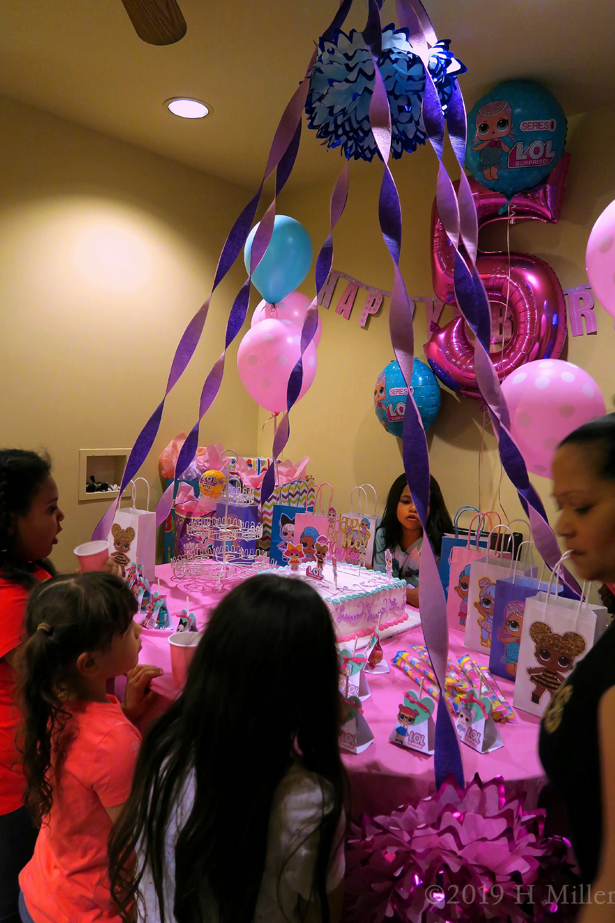 Party Guests Excited For The Birthday Cake! Party Guests Excited For The Birthday Cake!