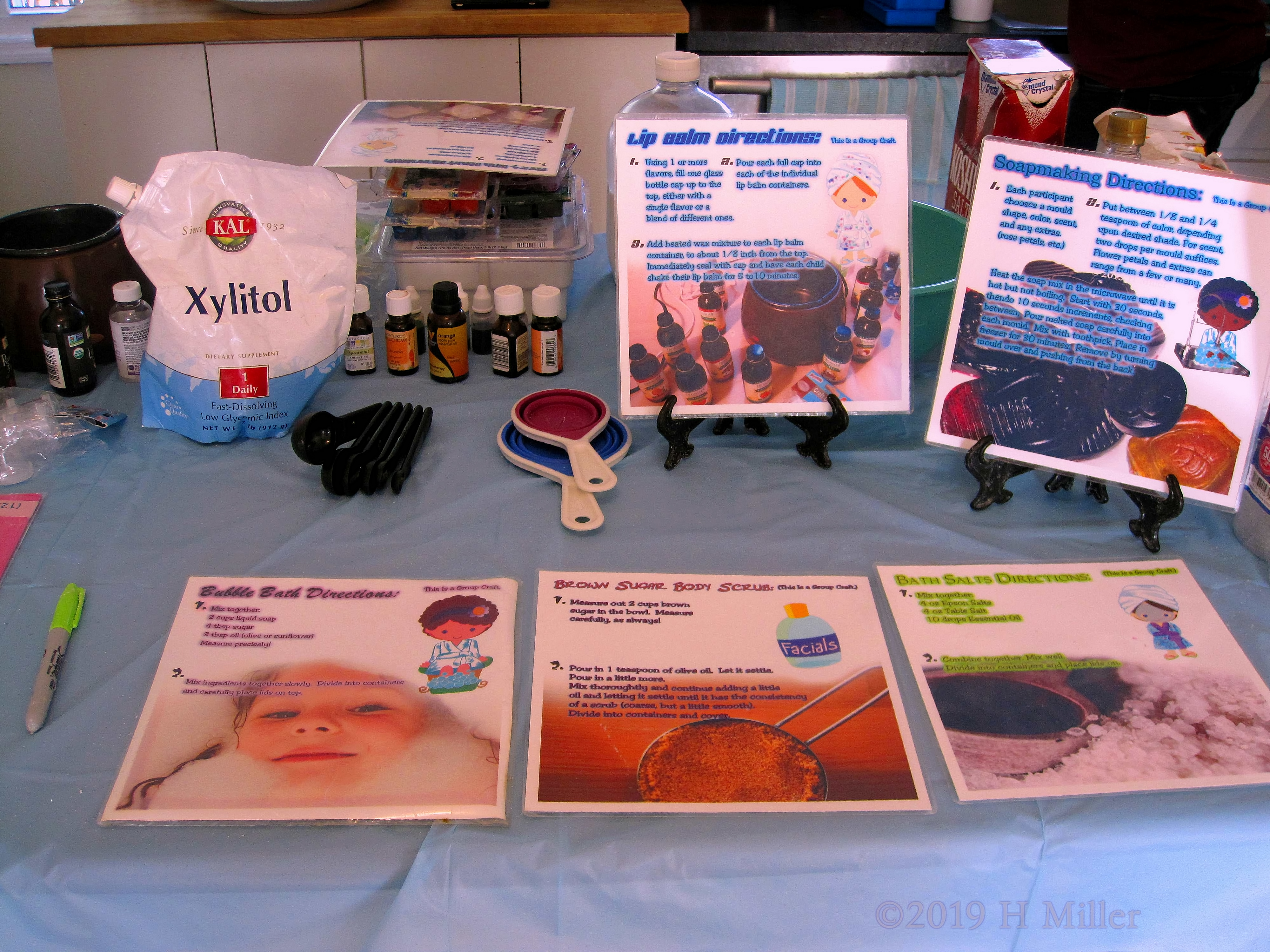 Close Up Of The Kids Craft Station And Instructions Close Up Of The Kids Craft Station And Instructions