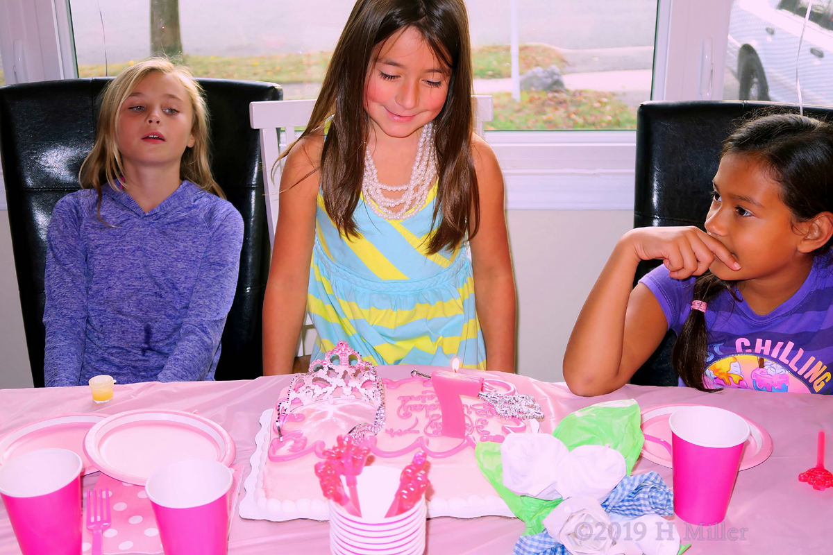 Cake for Everyone At Keira's Birthday! 