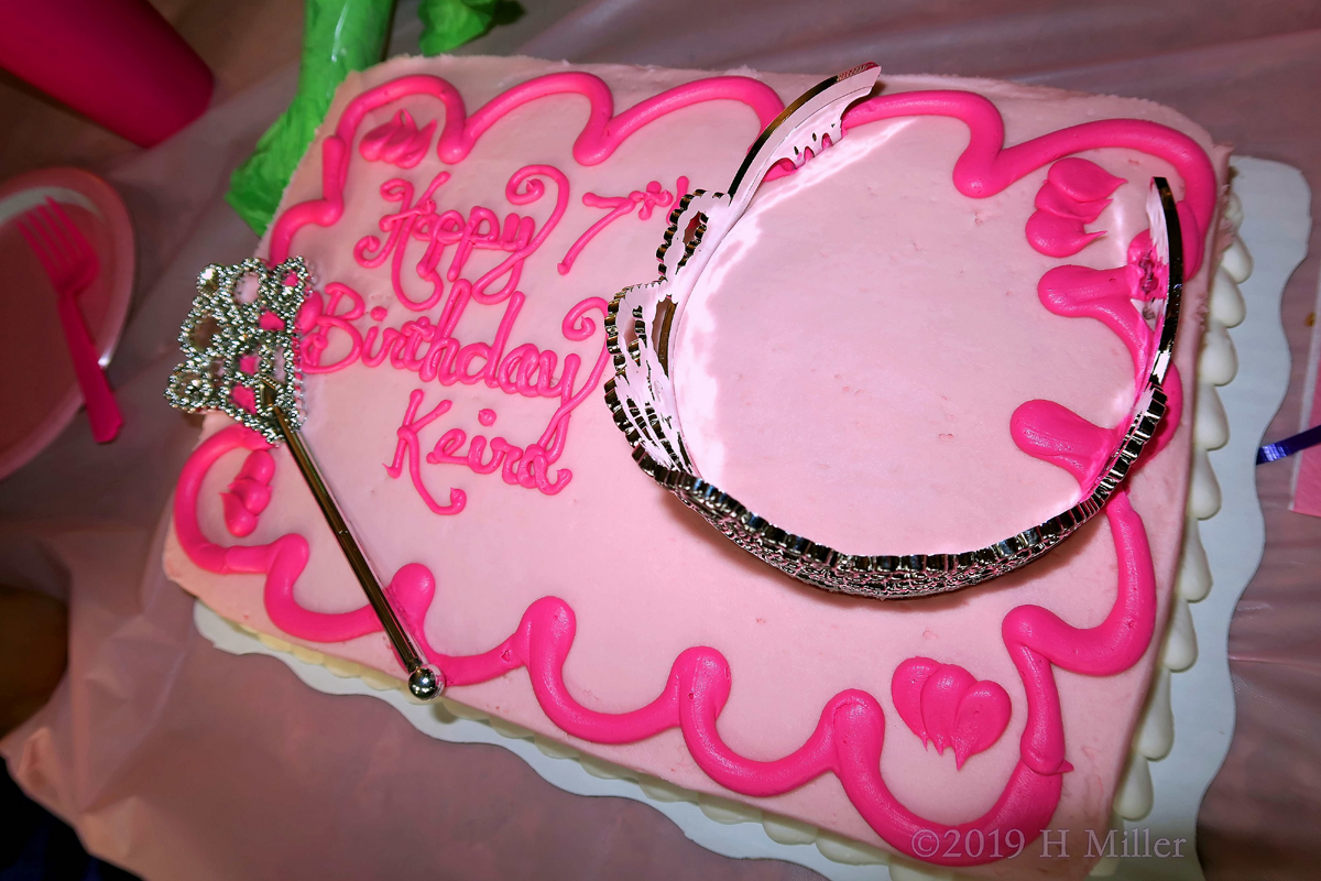 Close Up Of The Birthday Cake 