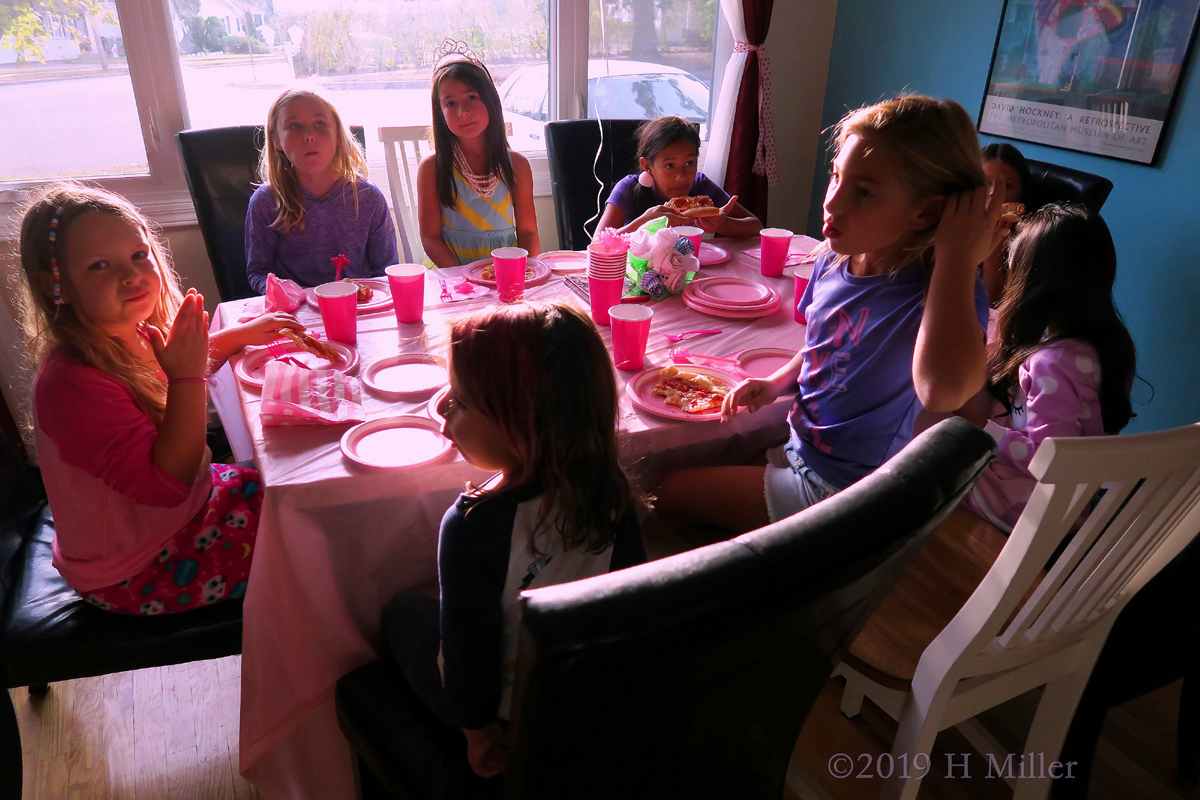 Keira And Friends Gather Round For Pizza 