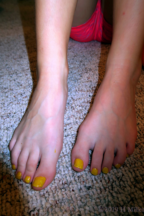 Bright And Chirpy Yellow Mini Ped Bright And Chirpy Yellow Mini Ped