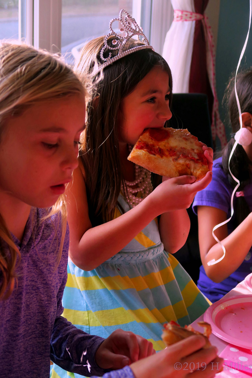 Yummy Delicious Cake! Yummy Delicious Cake!