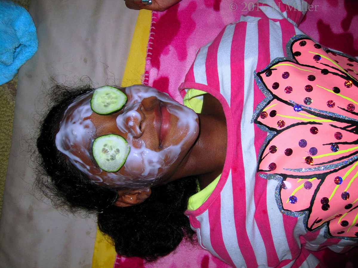 Cukes And Kids Facial Masque. 