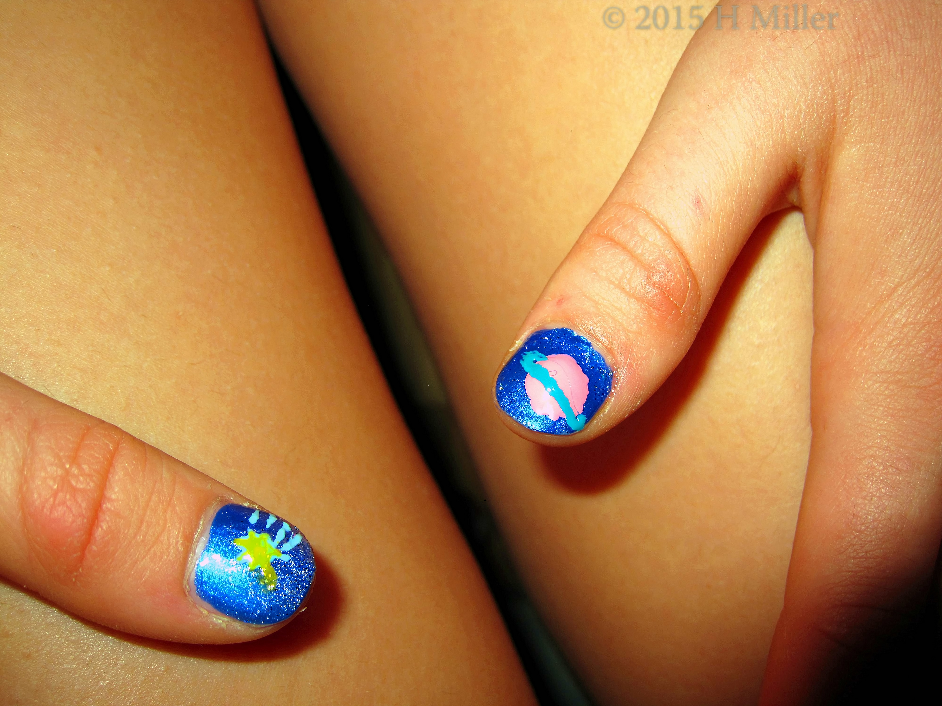 Kids Nail Art! Shooting Star And Planet With Ring Graphics. 