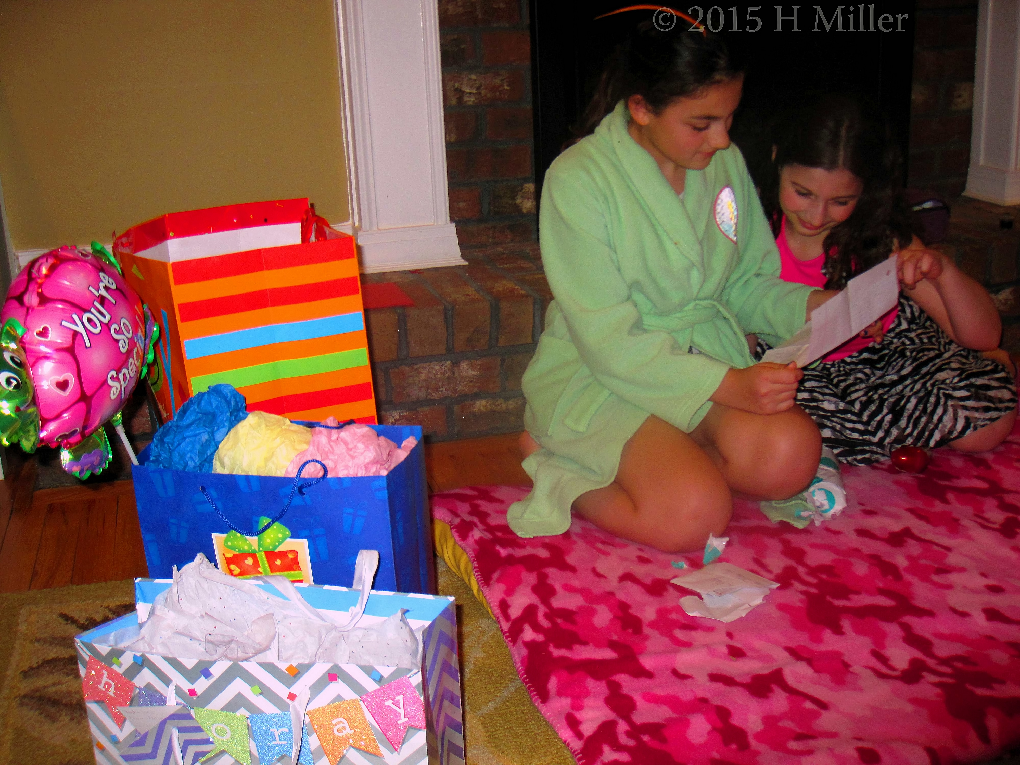 Readng Together. Readng Together.