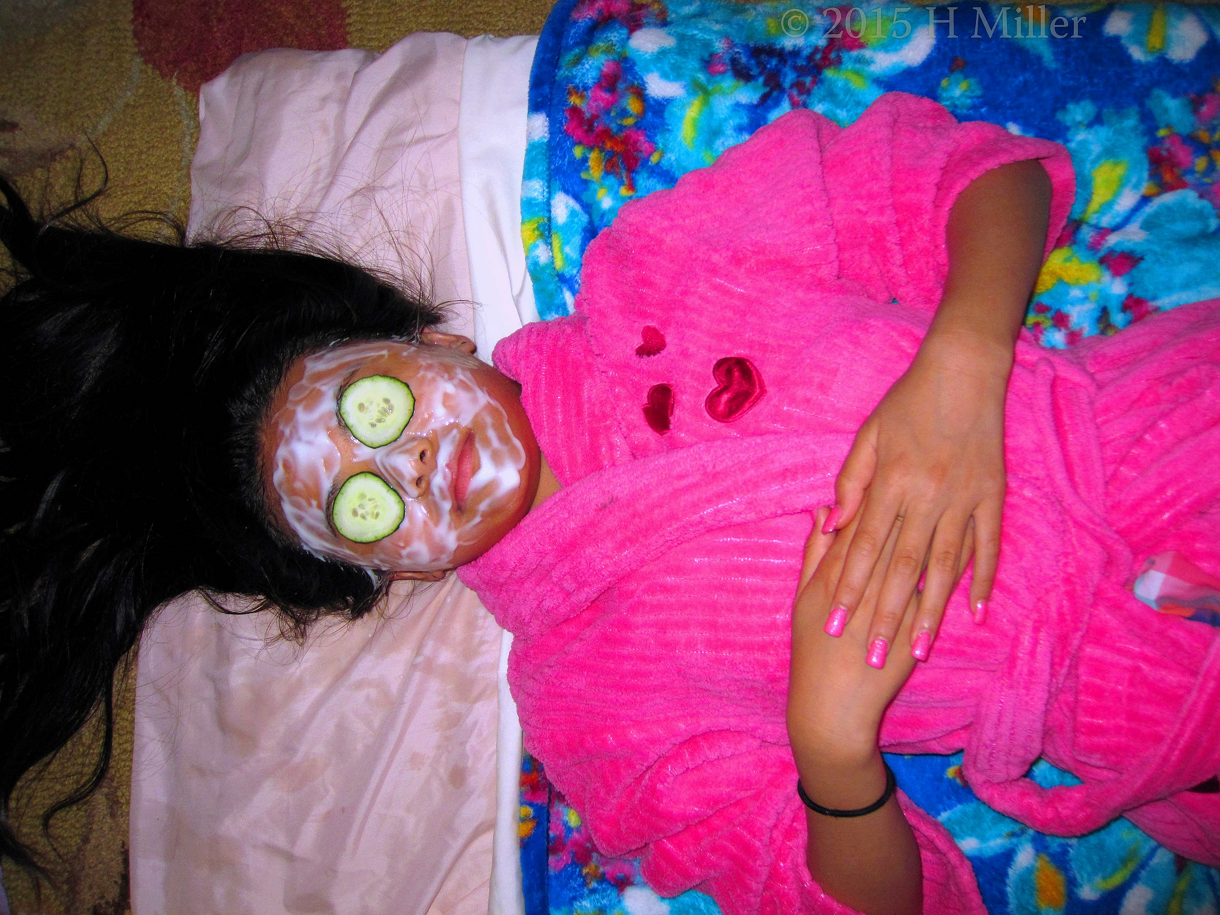 Relaxing To The Max! Enjoying The Kids Facial. Relaxing To The Max! Enjoying The Kids Facial.