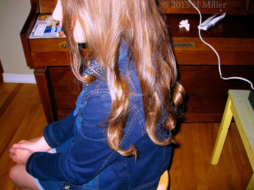 Side View Of Kids Curls Hair Style.