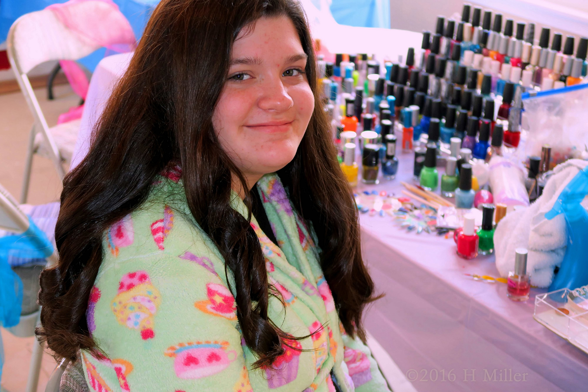Curled Hair And A Manicure, Best Kids Spa Party Ever! 