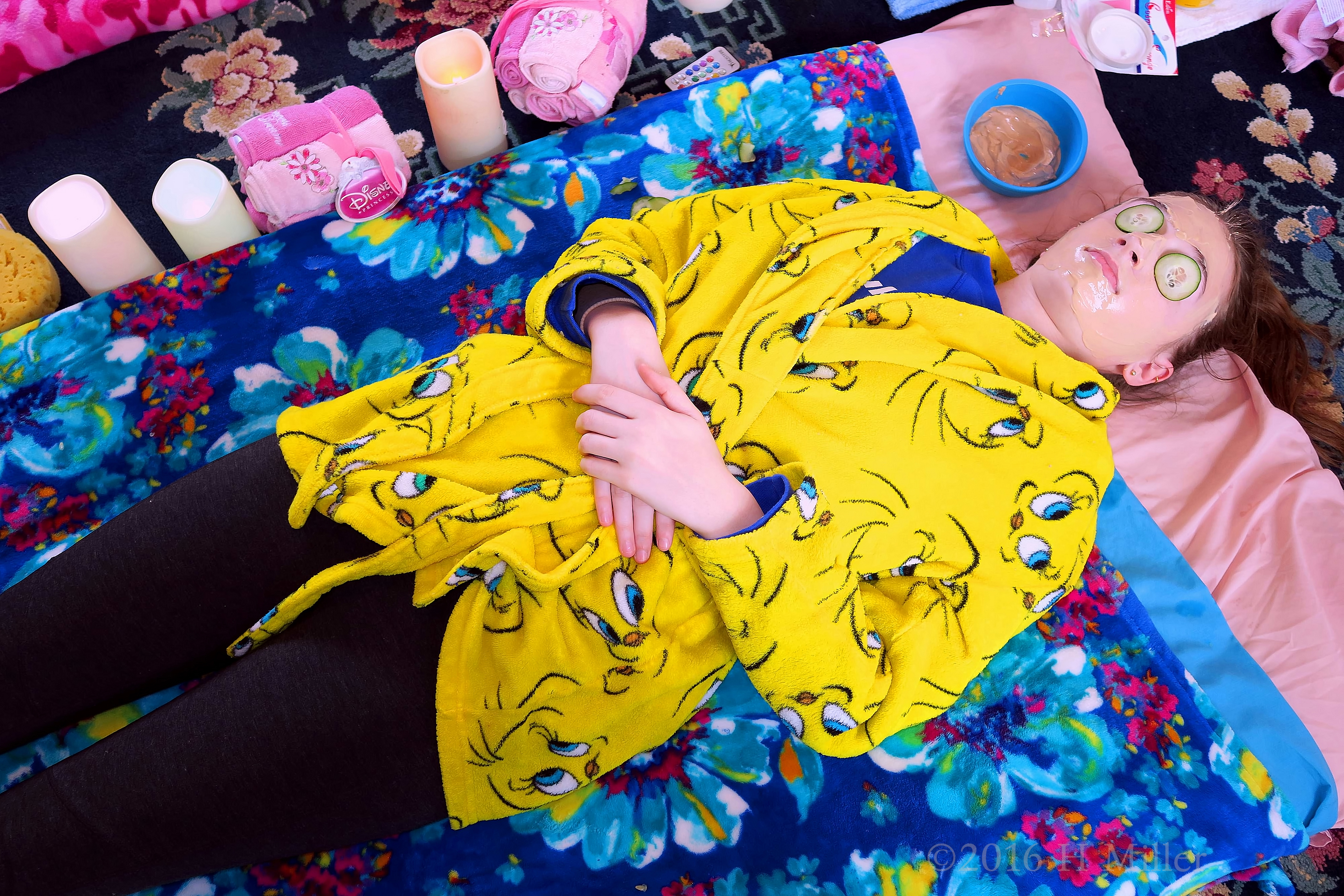 Refreshing With A Chocolate Kids Face Mask Refreshing With A Chocolate Kids Face Mask