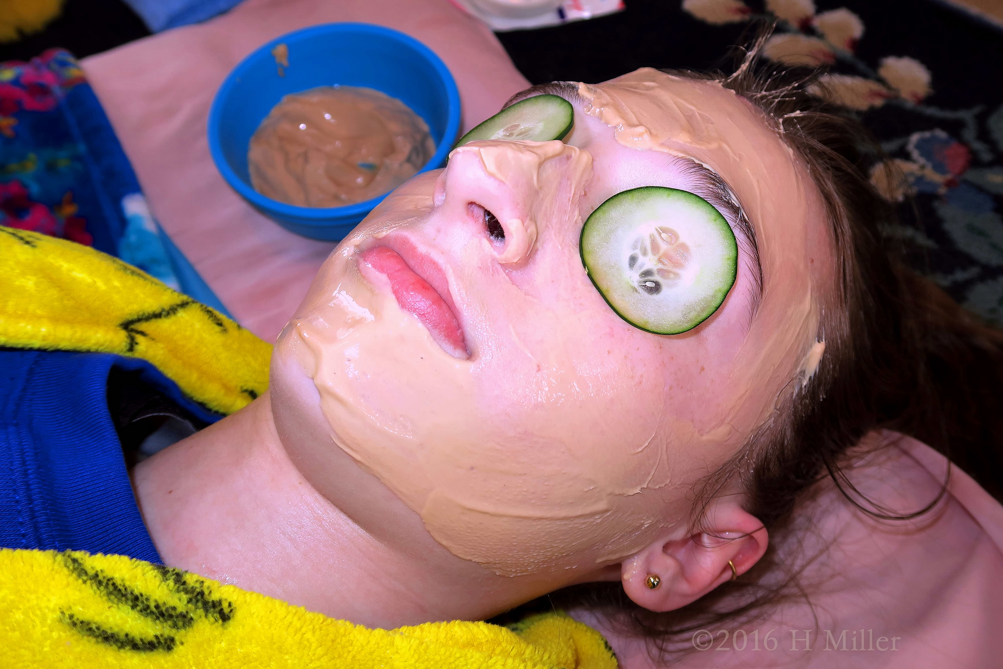 Relaxing In Her Kids Chocolate Face Masque Relaxing In Her Kids Chocolate Face Masque
