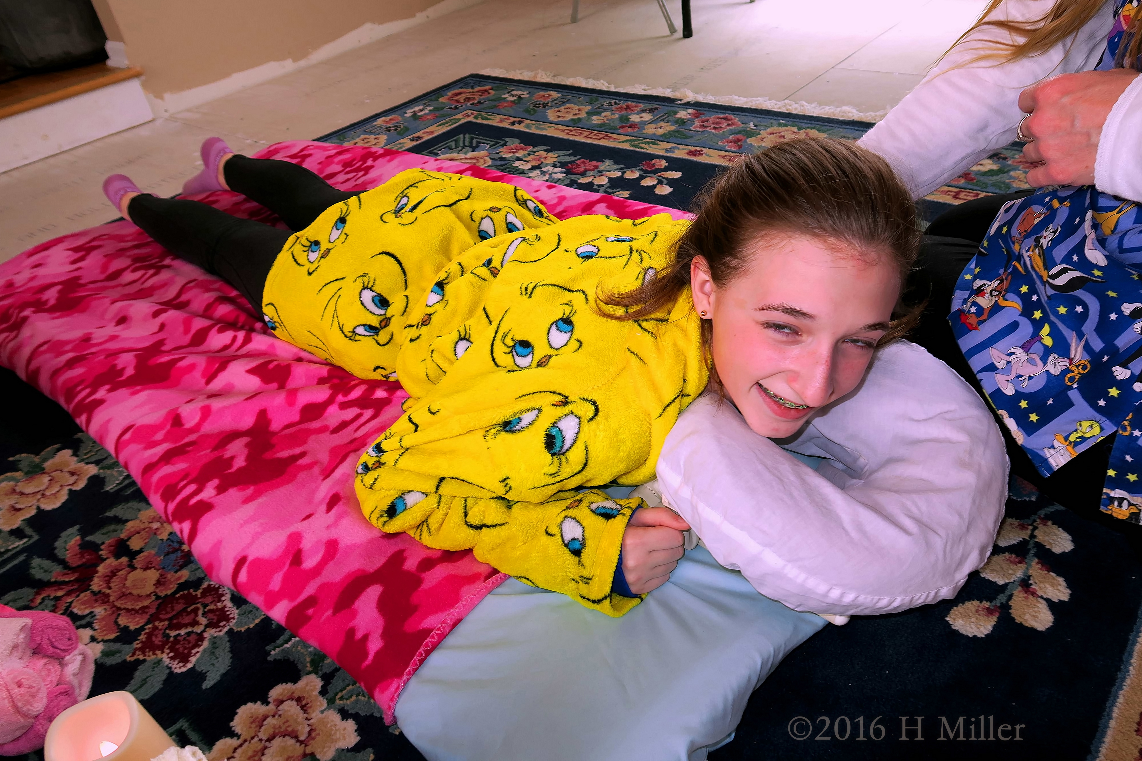 She Looks Very Serene After Her Kids Massage She Looks Very Serene After Her Kids Massage