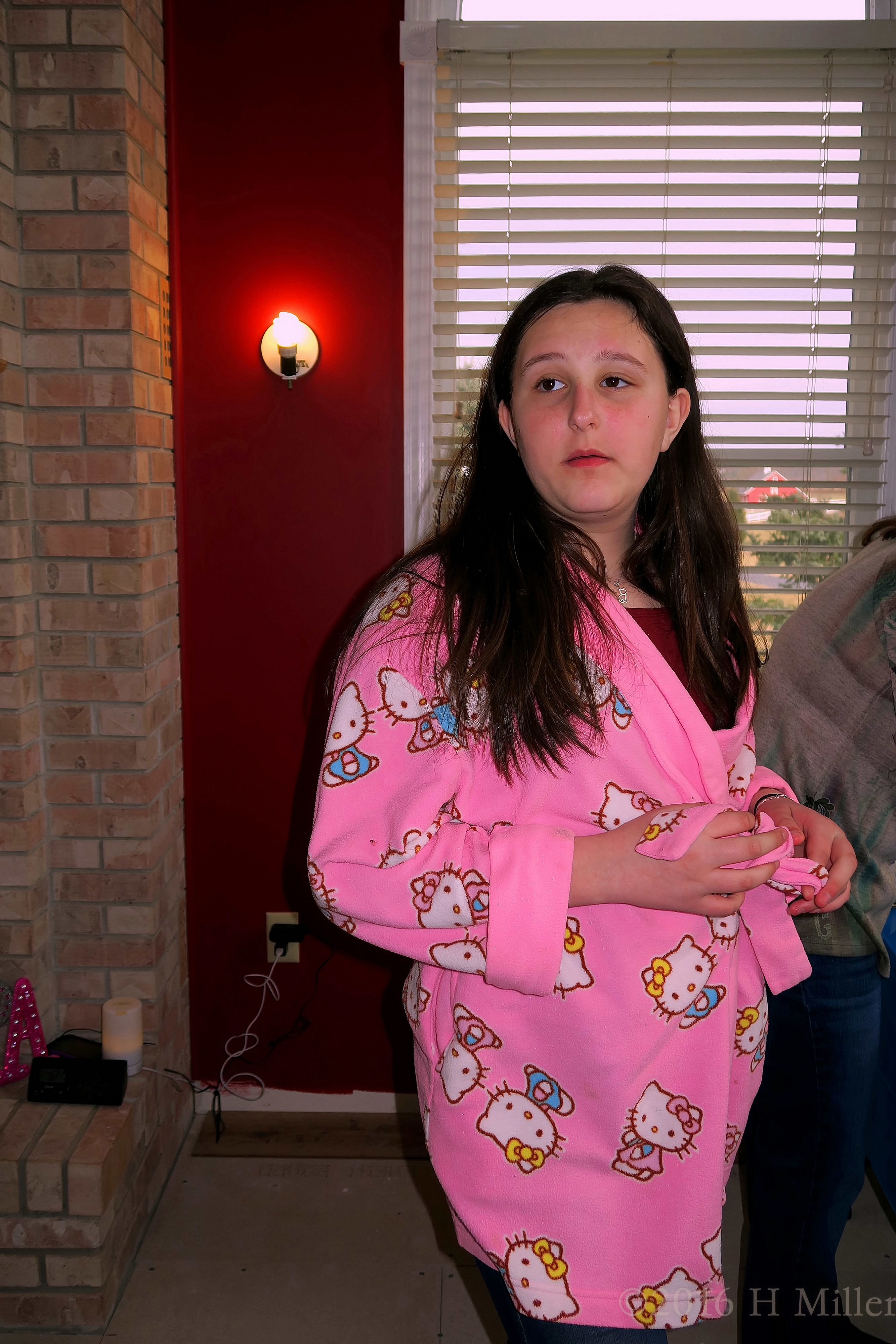 Standing By The Kids Party Crafts Table Standing By The Kids Party Crafts Table