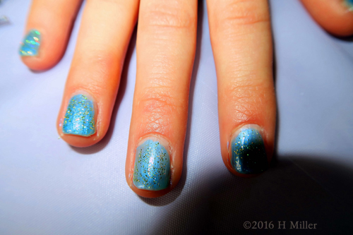 Periwinkle Twinkles Kids Mani! Periwinkle Twinkles Kids Mani!