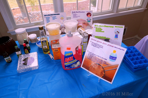 Setup For More Fun Kids Crafts Like Bodyscrub, Bathsalts, And Bubblebat Setup For More Fun Kids Crafts Like Bodyscrub, Bathsalts, And Bubblebat