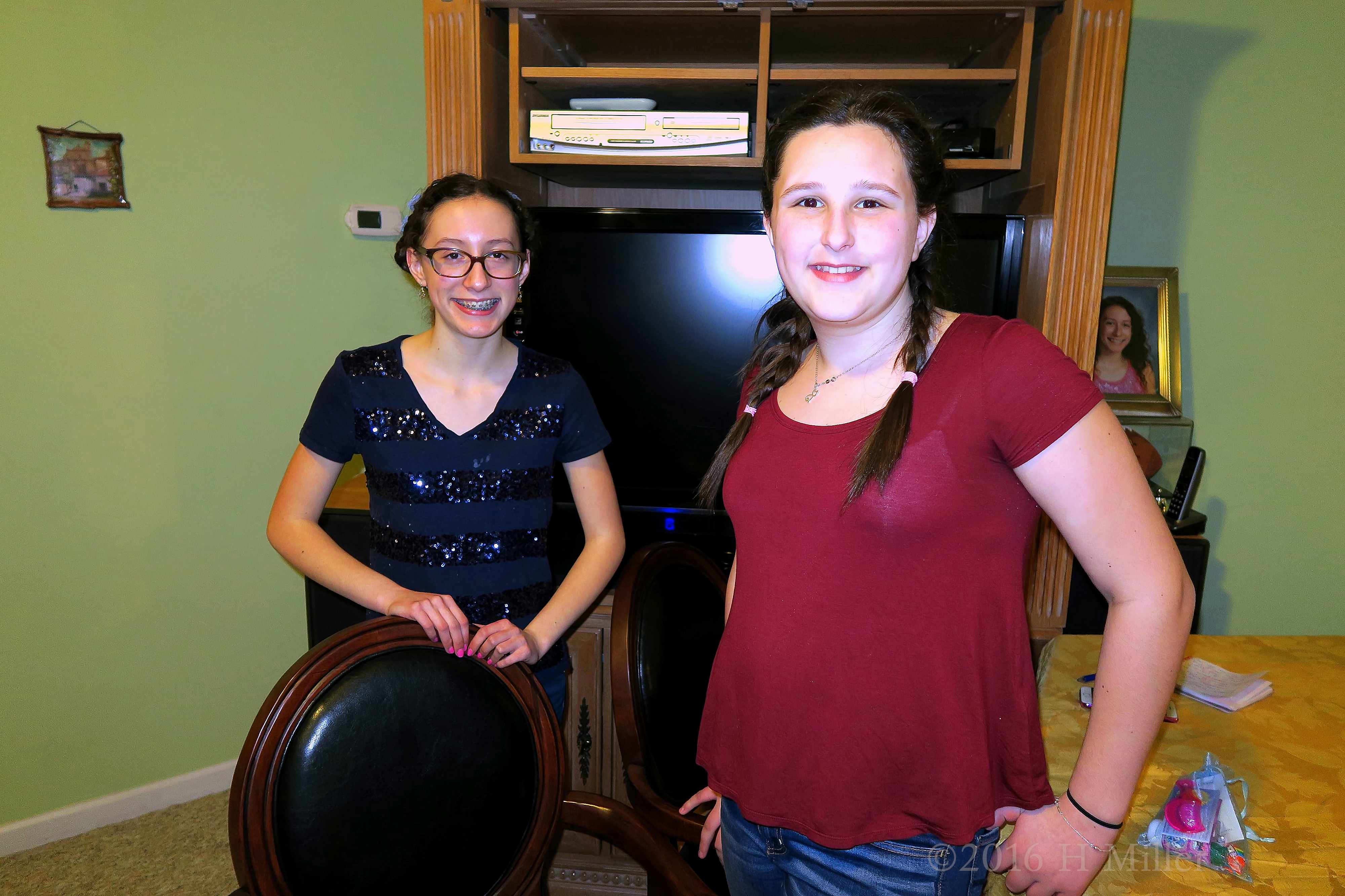 Kimmy And Friend Are Ready For The Girls Spa Party! Kimmy And Friend Are Ready For The Girls Spa Party!