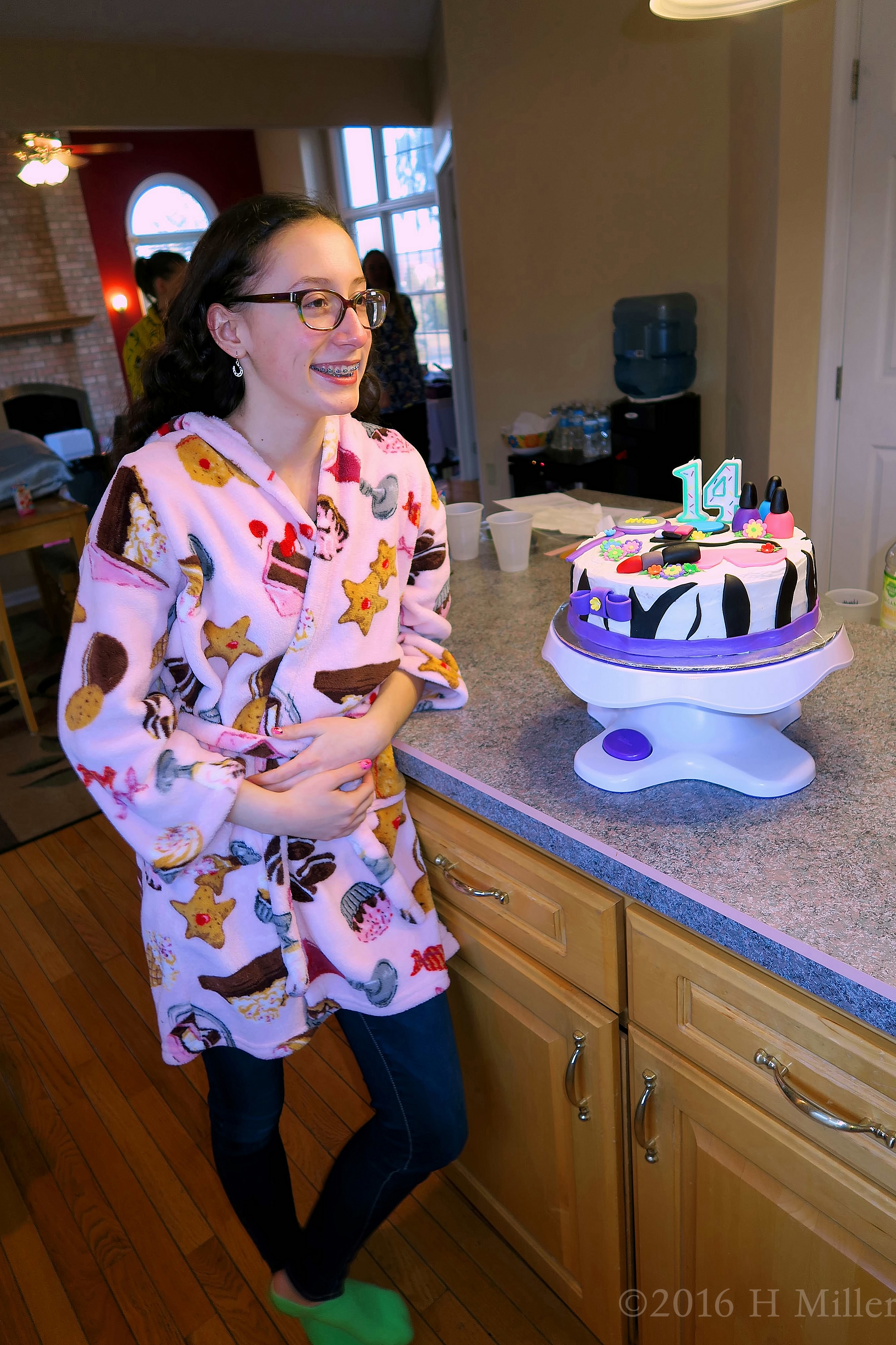 Kimmy And Her Spa Themed Birthday Cake! 