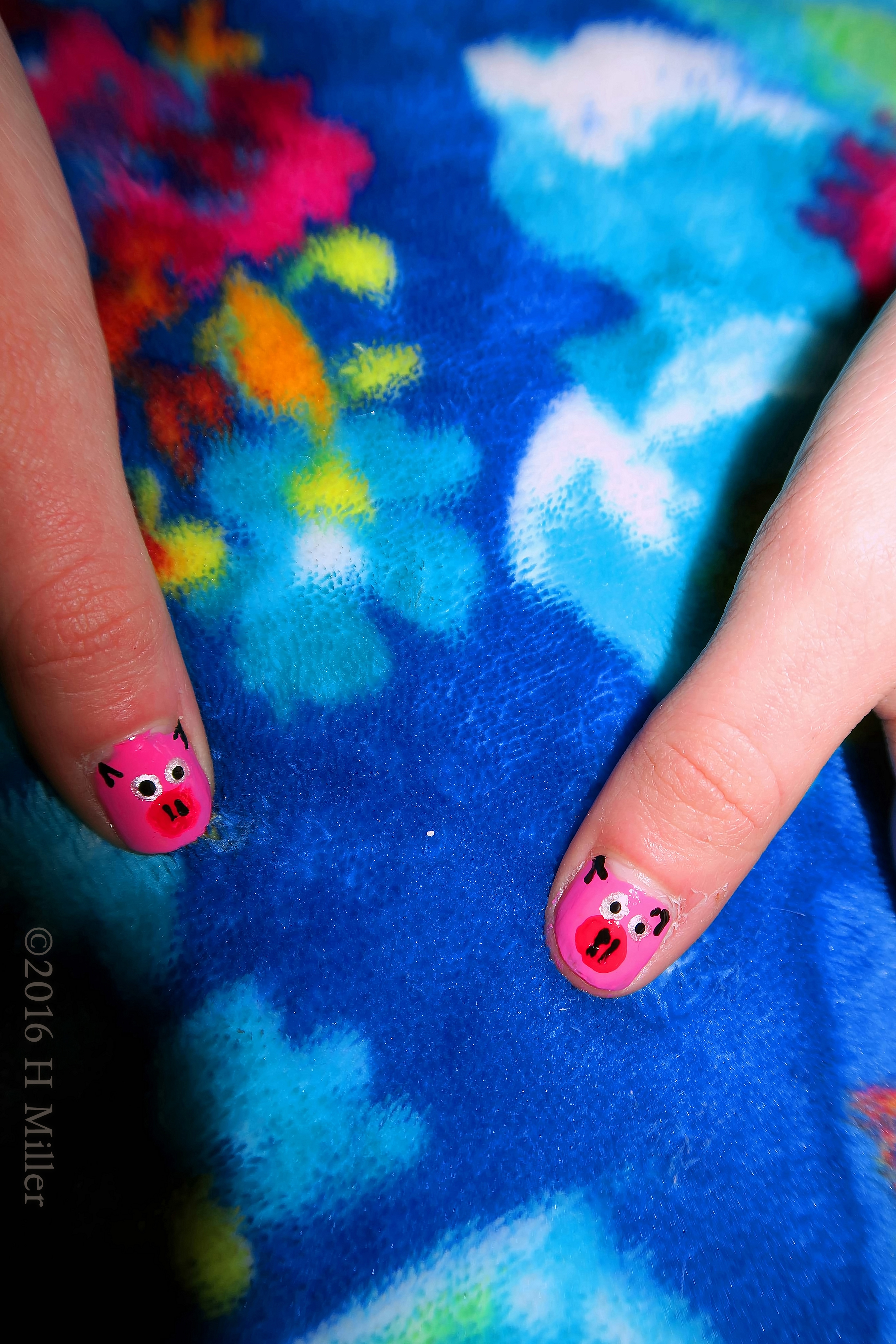 Twin Piggies Kids Nail Art Design! 
