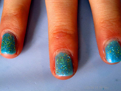 Green Glitter Kids Manicure Is Gorgeous! Green Glitter Kids Manicure Is Gorgeous!