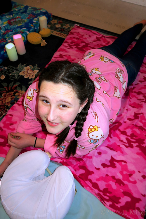 Happy And Having A Blast With Her Kids Massage! Happy And Having A Blast With Her Kids Massage!