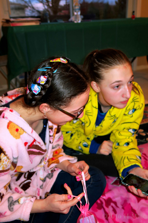 Have To Text During The Kids Party! Have To Text During The Kids Party!