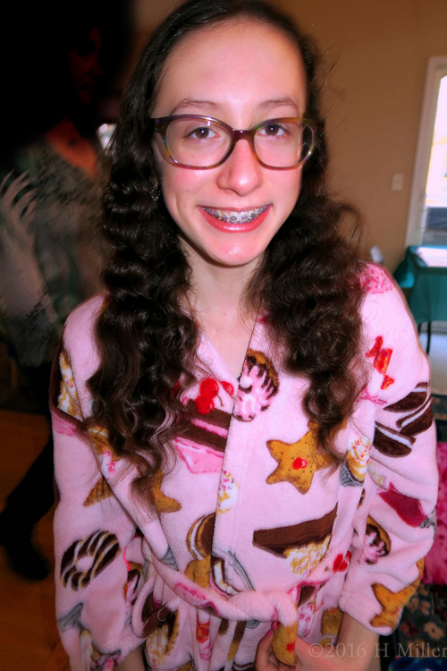 Kimmy's Having A Great Time At Her Kids Spa Party! Kimmy's Having A Great Time At Her Kids Spa Party!