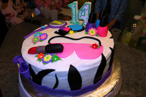 Mobile Kids Spa Party Cake!