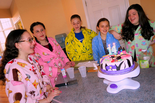 The Girls Are Ready For The Spa Themed Birthday Cake! The Girls Are Ready For The Spa Themed Birthday Cake!
