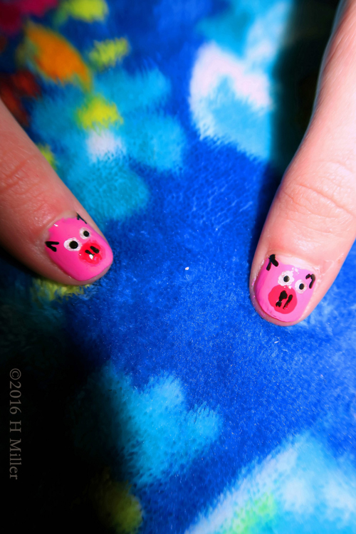 Twin Pig Kids Nail Art Twin Pig Kids Nail Art
