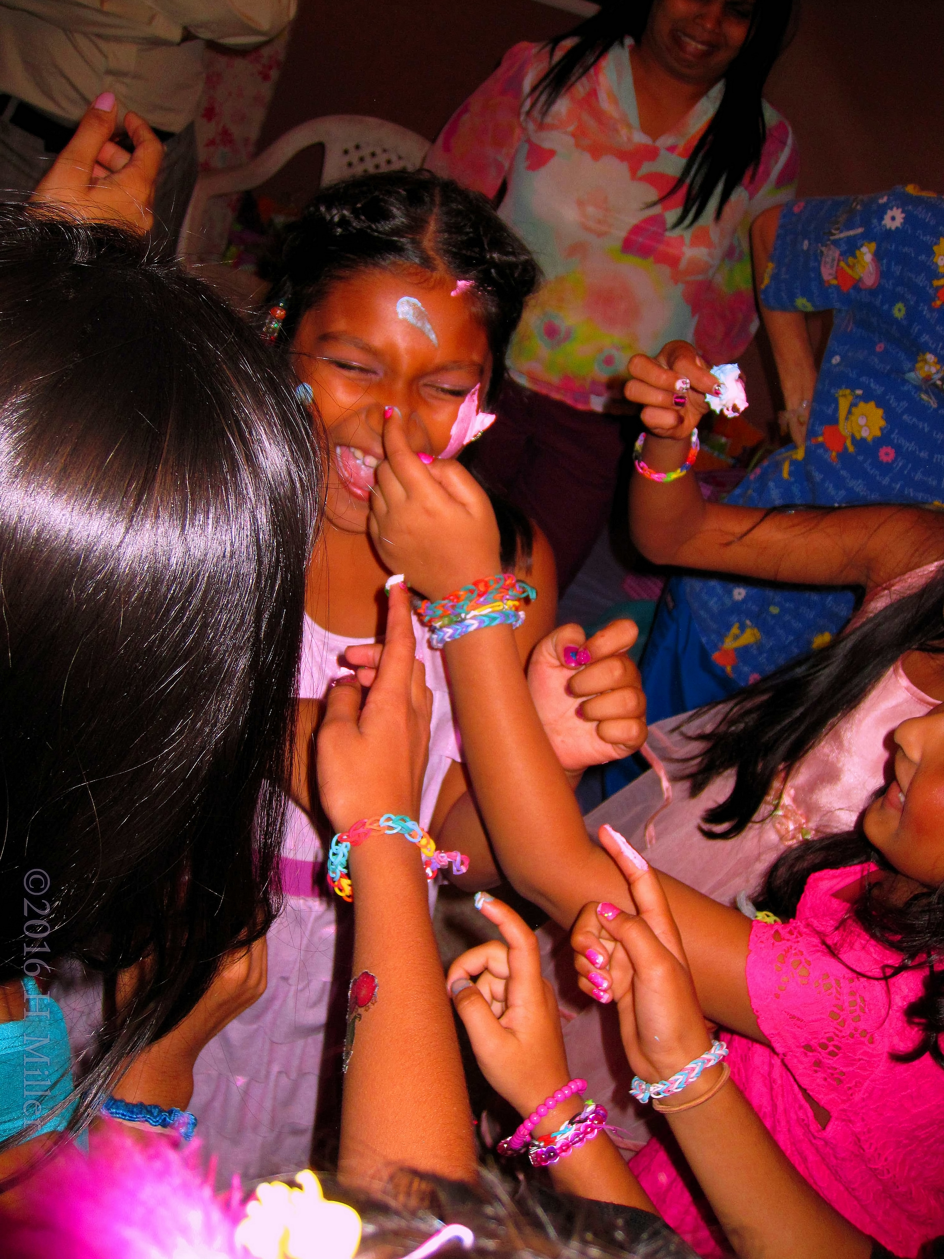 Everyone Puts A Dot Of Frosting On The Birthday Girl! Everyone Puts A Dot Of Frosting On The Birthday Girl!