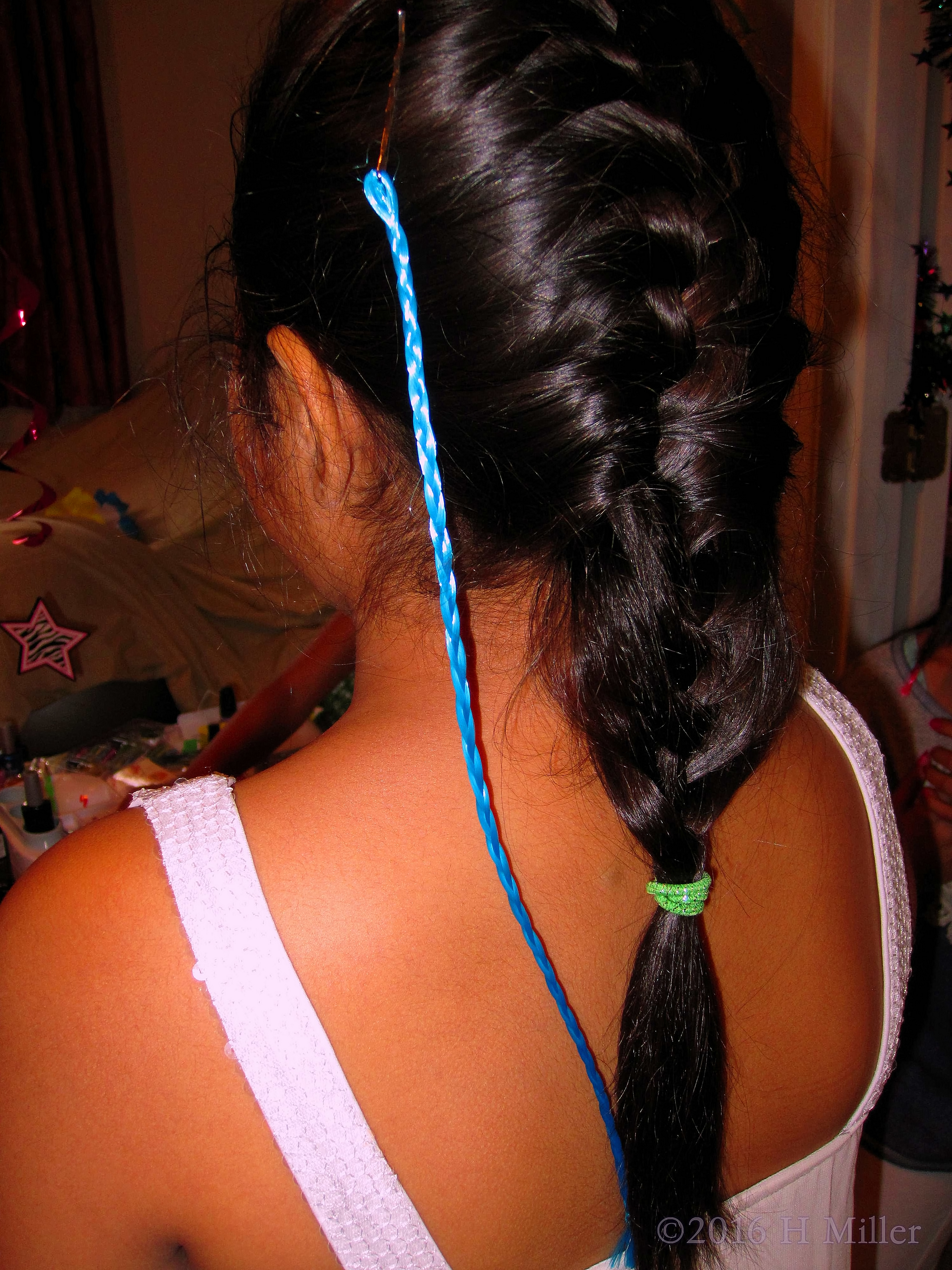 Pretty Blue Hair Feather.