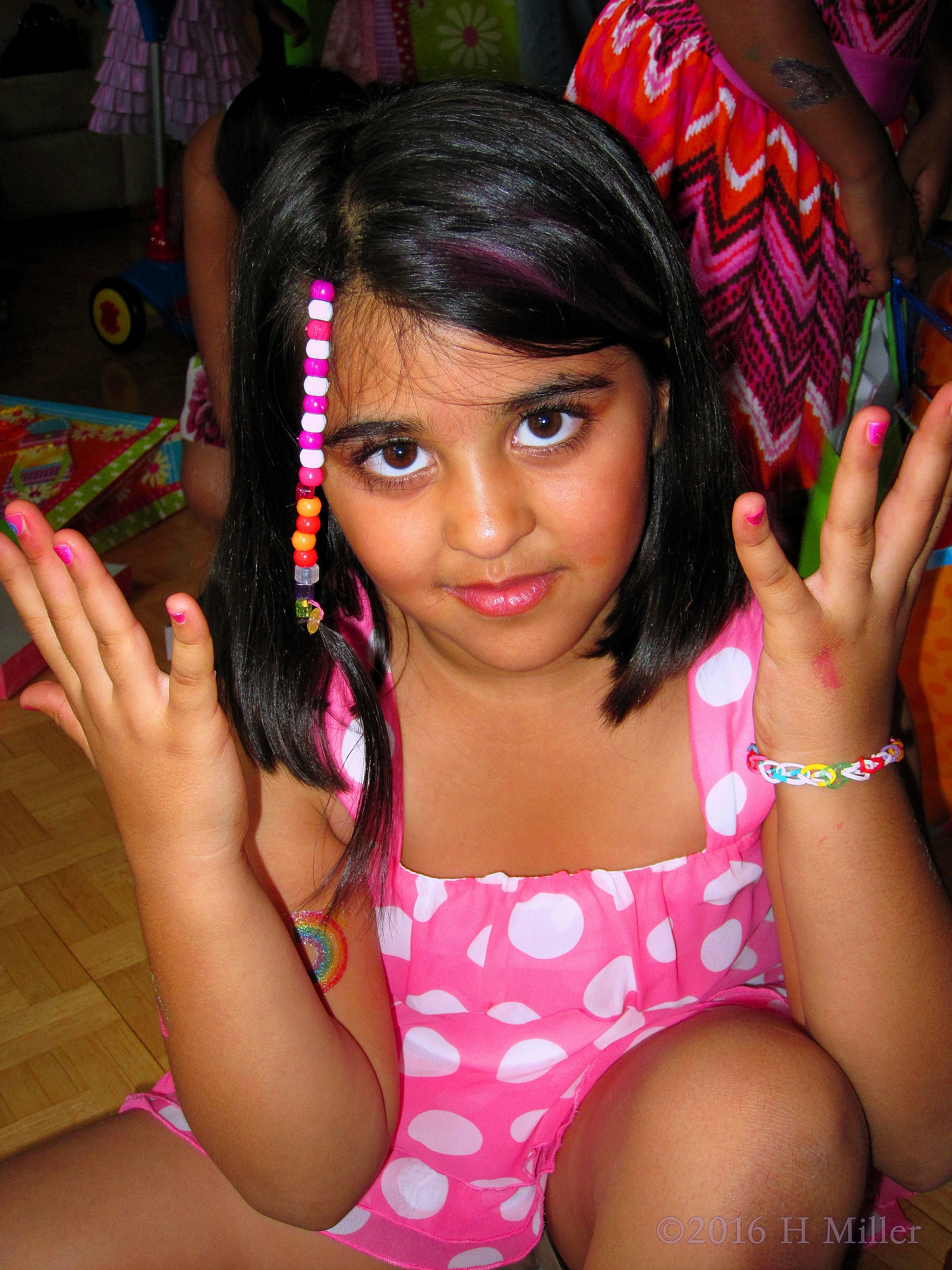 She Looks Happy With Her Hair Extensions And Pretty Manicure! She Looks Happy With Her Hair Extensions And Pretty Manicure!