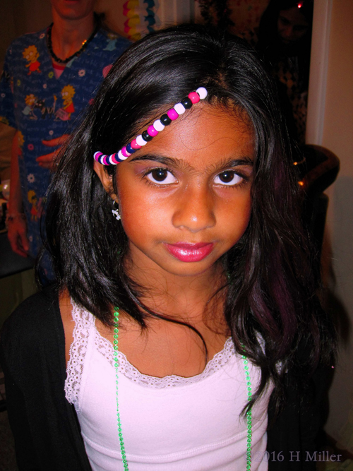Cute Pink, White, And Black Beaded Hairstyle Cute Pink, White, And Black Beaded Hairstyle