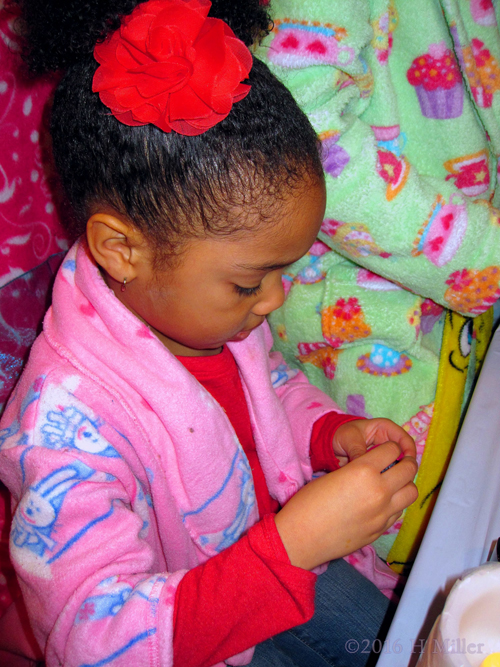 Choosing A Cute New Nail Polish Choosing A Cute New Nail Polish