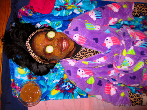 Giggling During Kids Facials Giggling During Kids Facials