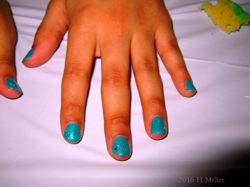 Glittery Blue Mini Manicure Glittery Blue Mini Manicure