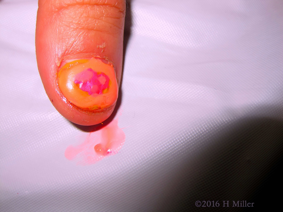 Cute Pink Heart Manicure Art 
