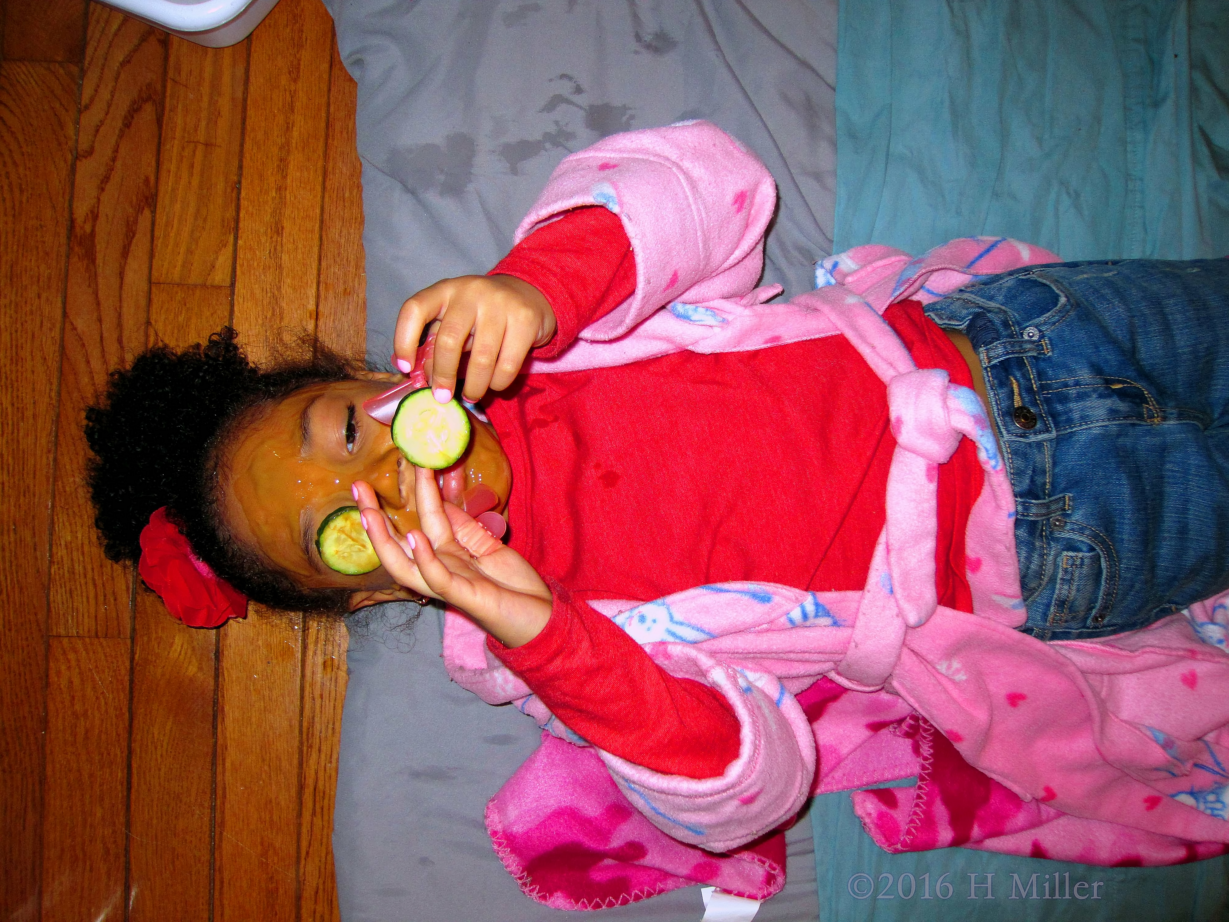 Having Fun During Kids Facials Having Fun During Kids Facials