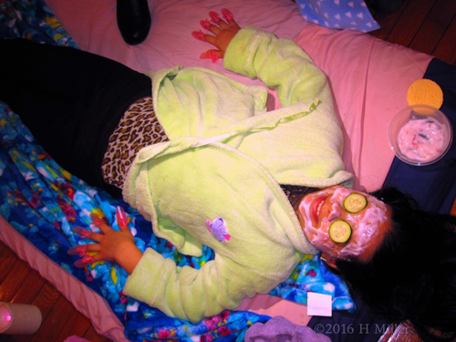 Facials After Manicures! Facials After Manicures!