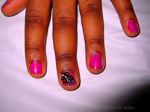 Hot Pink Heart Manicure Art
