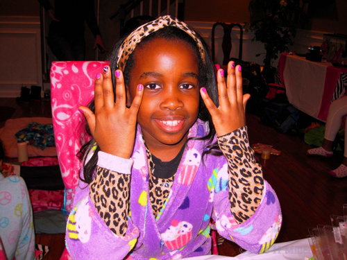 She Loves Her New Mini Manicure! She Loves Her New Mini Manicure!